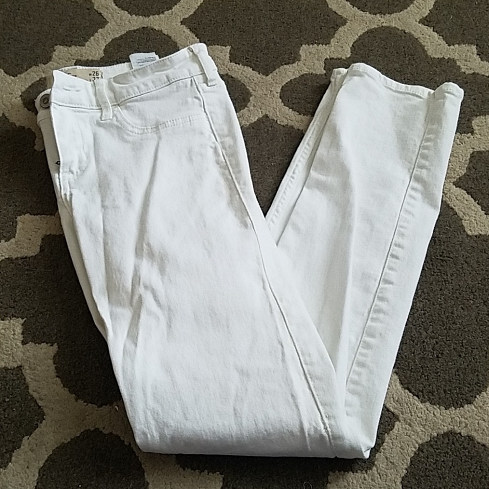 Hollister white skinny jeans